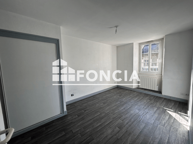 Appartement 3 pièces (75 m²) à louer - Sallanches (74700)