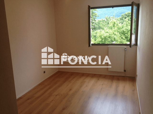 Appartement 4 pièces (85.2 m²) à louer - Vif (38450)