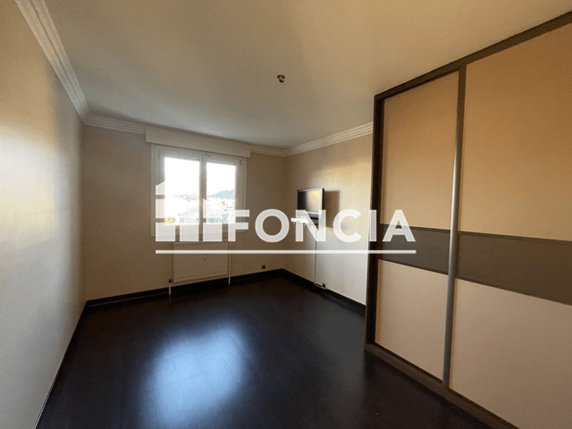 Appartement 4 pièces (94.36 m²) à louer - Grenoble (38100)