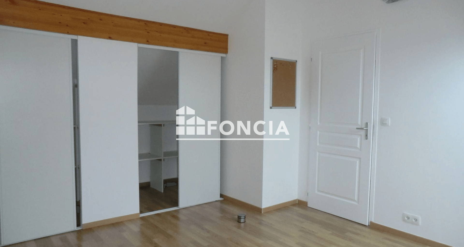 Appartement 4 pièces (88.7 m²) à louer - Rives (38140)