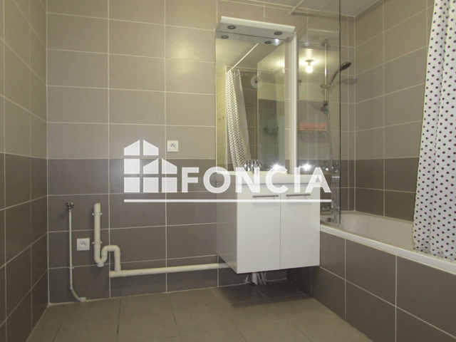 Appartement 3 pièces (64.57 m²) à louer - Fontaine (38600)
