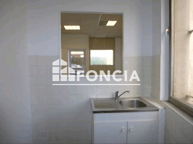 Studio (29.54 m²) à louer - Saint Martin D'heres (38400)