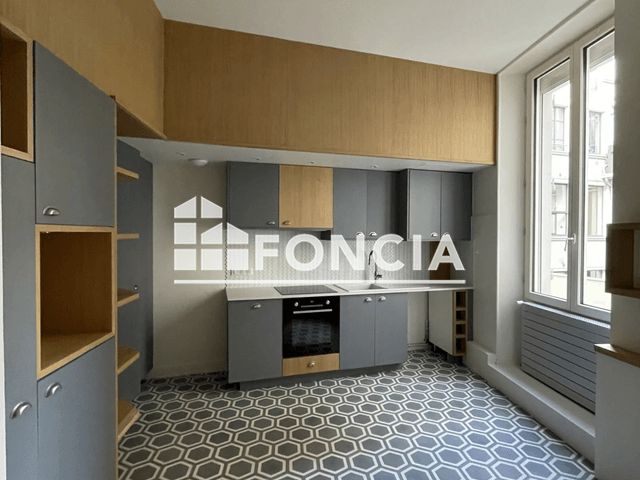 Appartement 5 pièces (151.57 m²) à louer - Grenoble (38000)