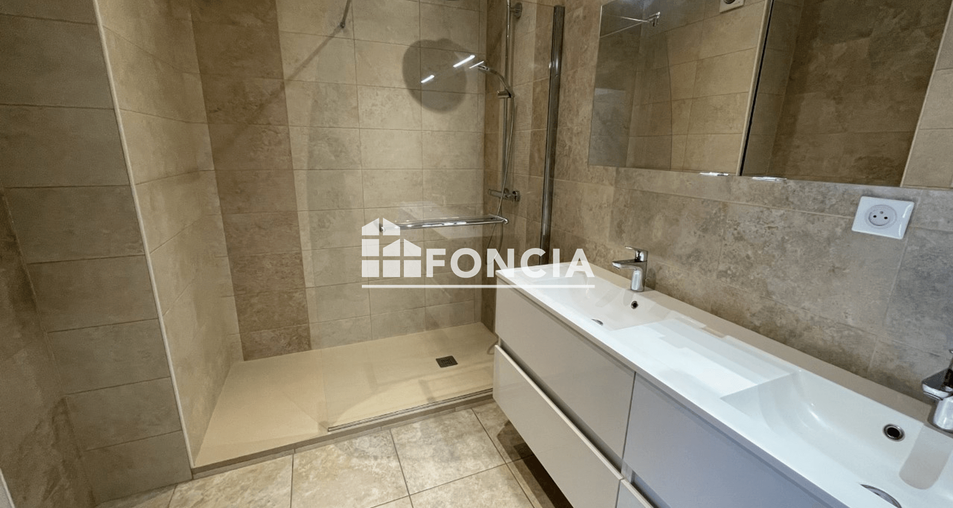 Appartement 4 pièces (101.71 m²) à louer - Meylan (38240)