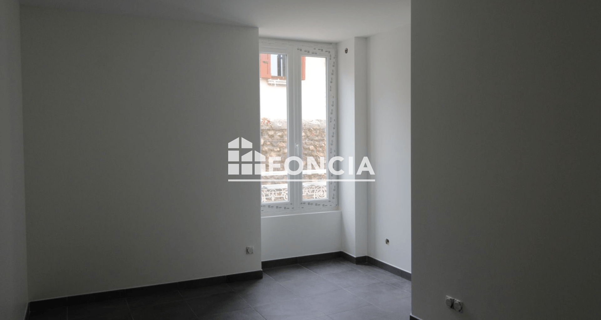 Appartement 4 pièces (102.6 m²) à louer - Jarrie (38560)
