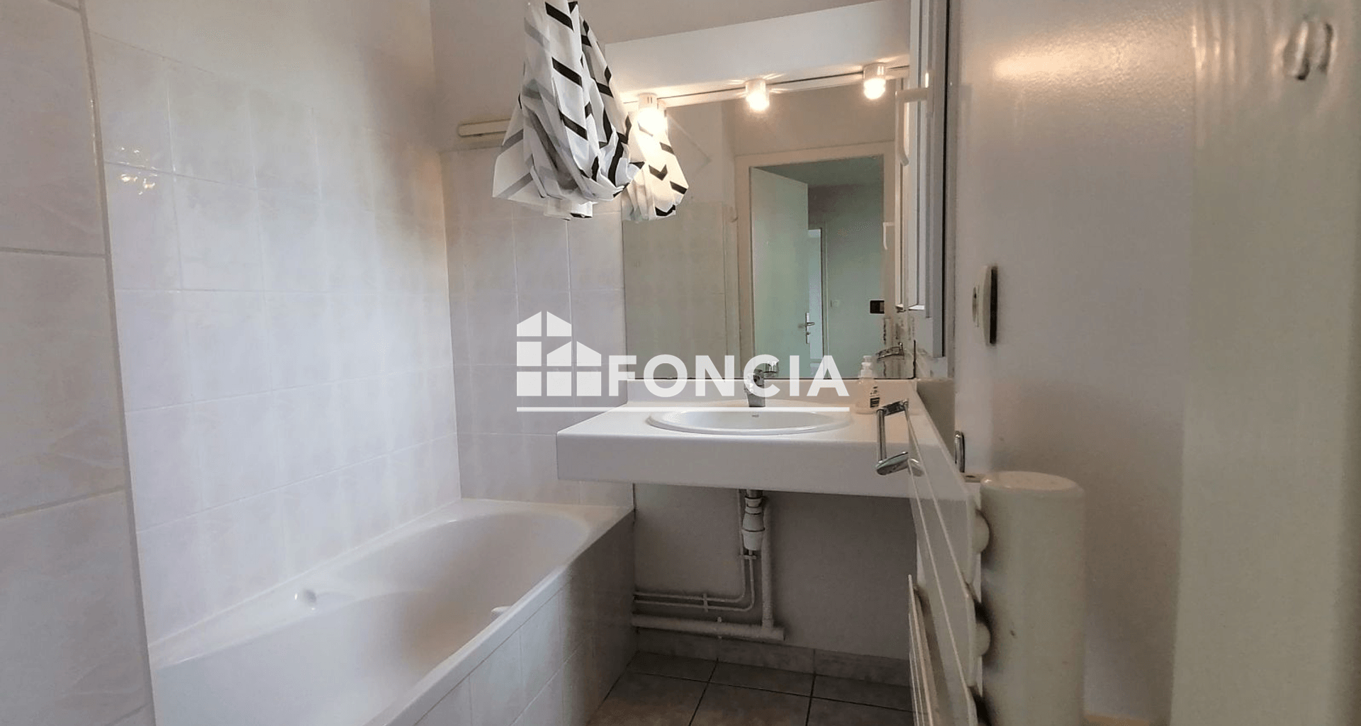 Appartement 2 pièces (40.54 m²) à louer - Grenoble (38000)