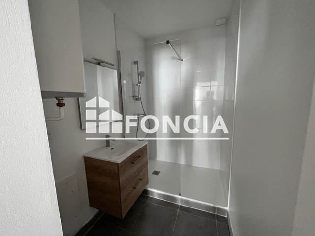 Appartement 2 pièces (45 m²) à louer - Bourgoin Jallieu (38300)