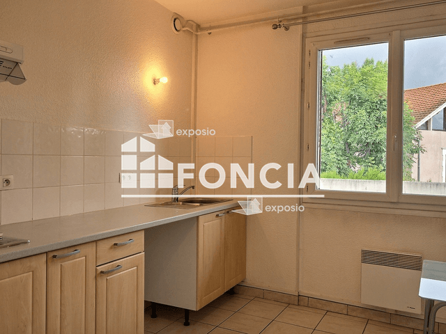 Appartement meublé 2 pièces (46.47 m²) à louer - Saint Martin D Heres (38400)
