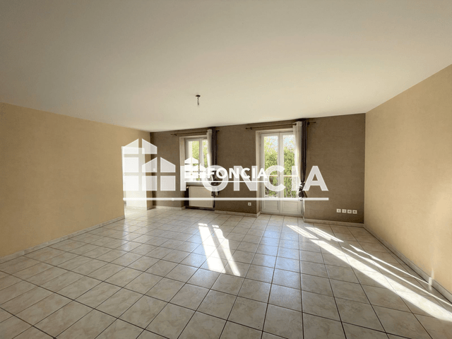Appartement 3 pièces (73.24 m²) à louer - La Buisse (38500)
