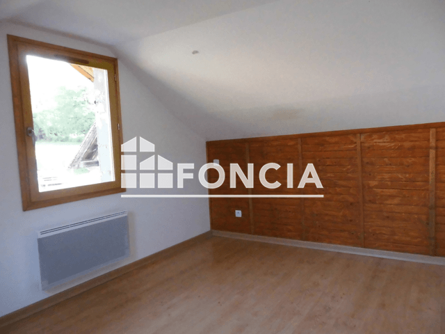 Appartement 3 pièces (49.87 m²) à louer - La Roche Des Arnauds (05400)