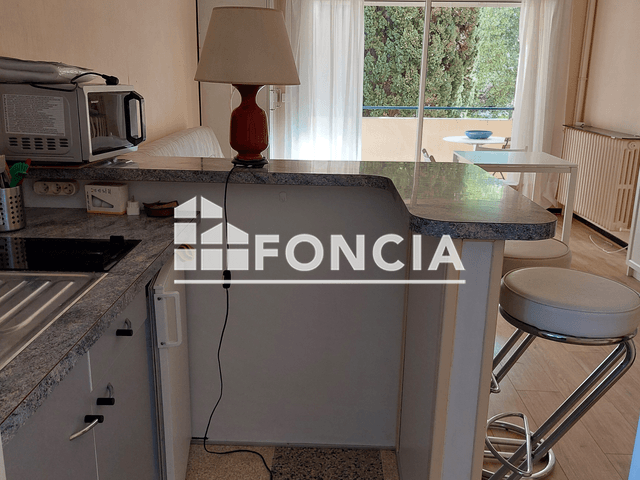 Studio meublé (24.2 m²) à louer - Toulon (83000)