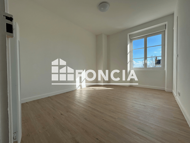 Appartement 2 pièces (50.4 m²) à louer - Chatellerault (86100)