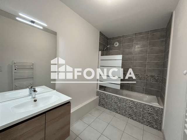 Appartement 3 pièces (61.3 m²) à louer - Laval (53000)