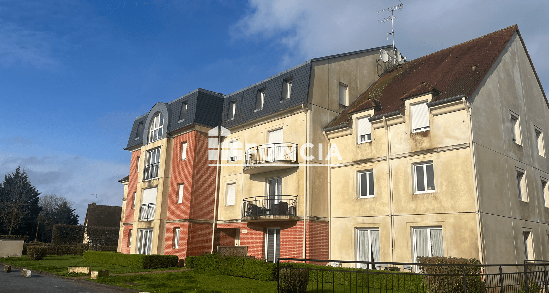 Appartement 2 pièces (44.66 m²) à vendre - Beuzeville (27210)