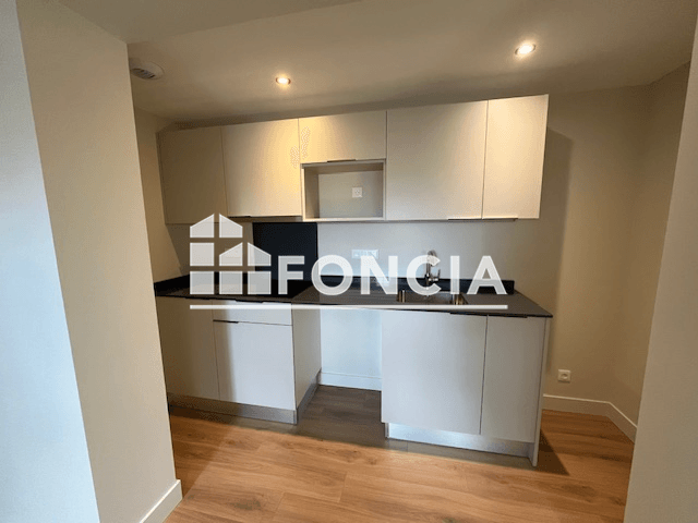 Appartement 2 pièces (33.92 m²) à louer - Angouleme (16000)