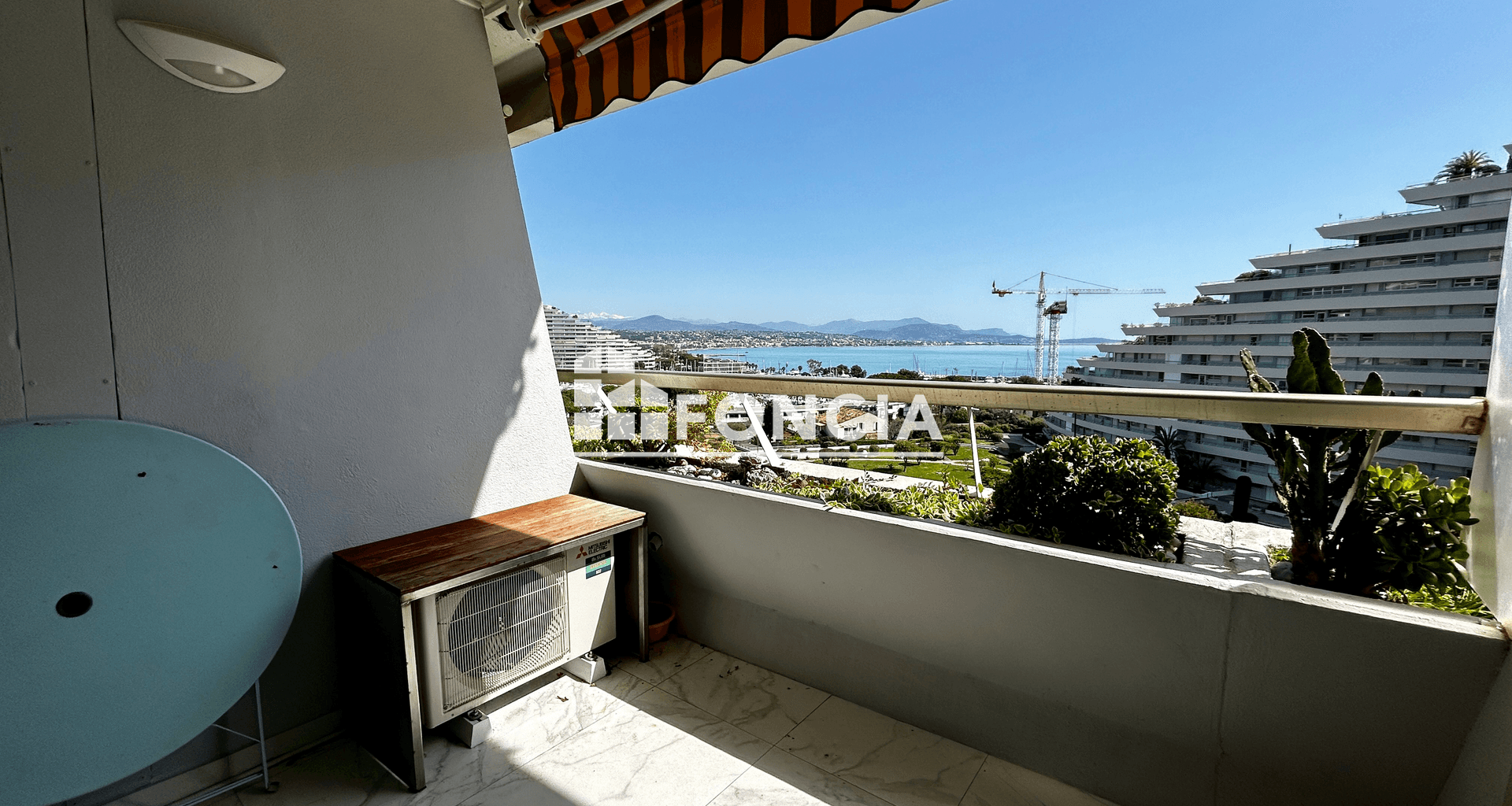 Appartement meublé 2 pièces (31.5 m²) à louer - Villeneuve-loubet (06270)