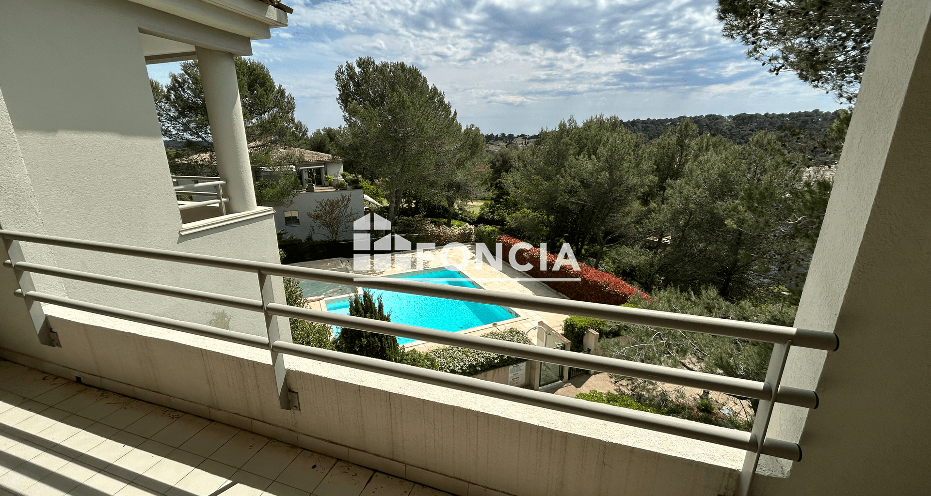 Appartement meublé 2 pièces (45.69 m²) à louer - Nîmes (30900)