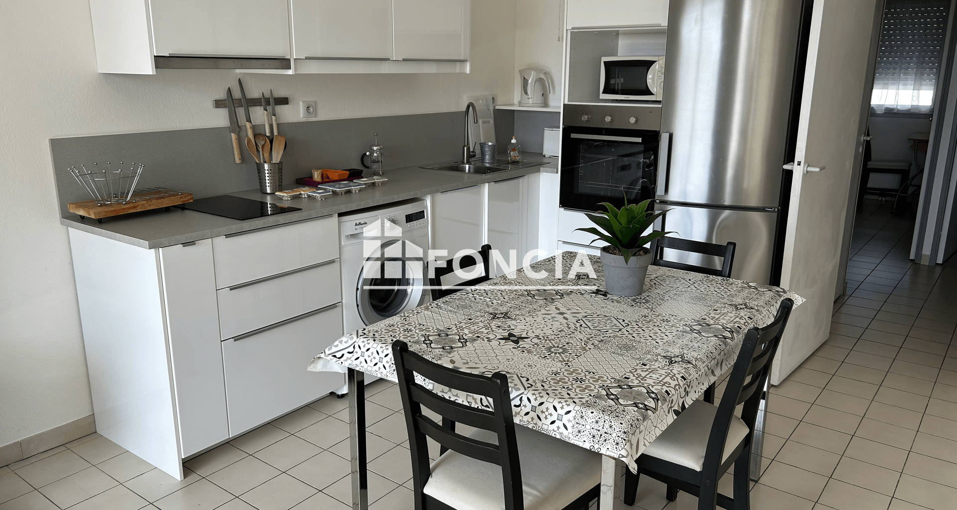 Appartement meublé 2 pièces (45.69 m²) à louer - Nîmes (30900)