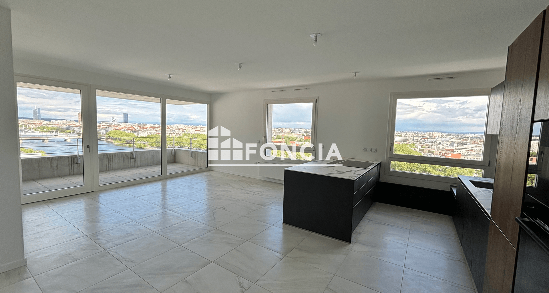 Appartement 3 pièces (90.9 m²) à louer - Lyon 2ᵉ (69002)