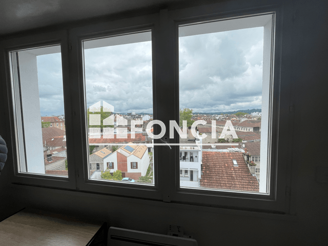 Studio meublé (13.37 m²) à louer - Pau (64000)