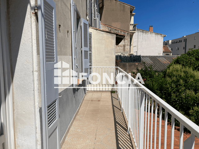 Appartement 2 pièces (45 m²) à louer - Hyeres (83400)