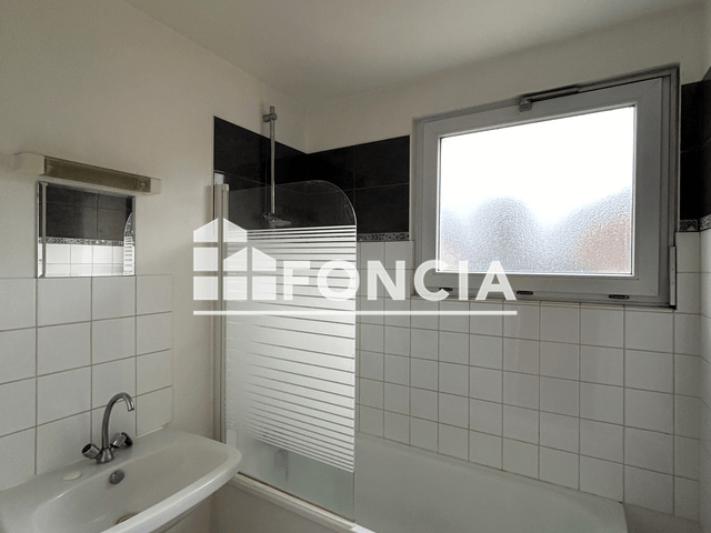 Appartement 2 pièces (41 m²) à louer - Charleville Mezieres (08000)