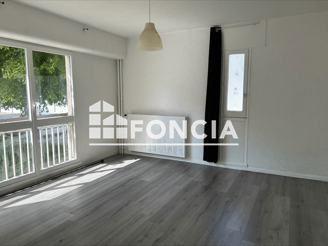 Studio (32.56 m²) à louer - Le Pont De Claix (38800)