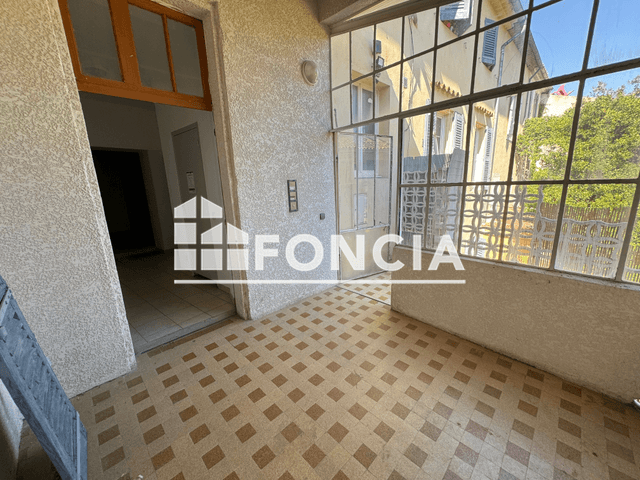 Appartement 2 pièces (47.2 m²) à louer - Charleval (13350)