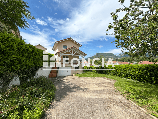 Maison 5 pièces (98.3 m²) à louer - La Buisse (38500)