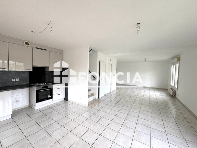Maison 5 pièces (98.3 m²) à louer - La Buisse (38500)