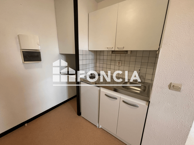 Studio (23.53 m²) à louer - Pau (64000)