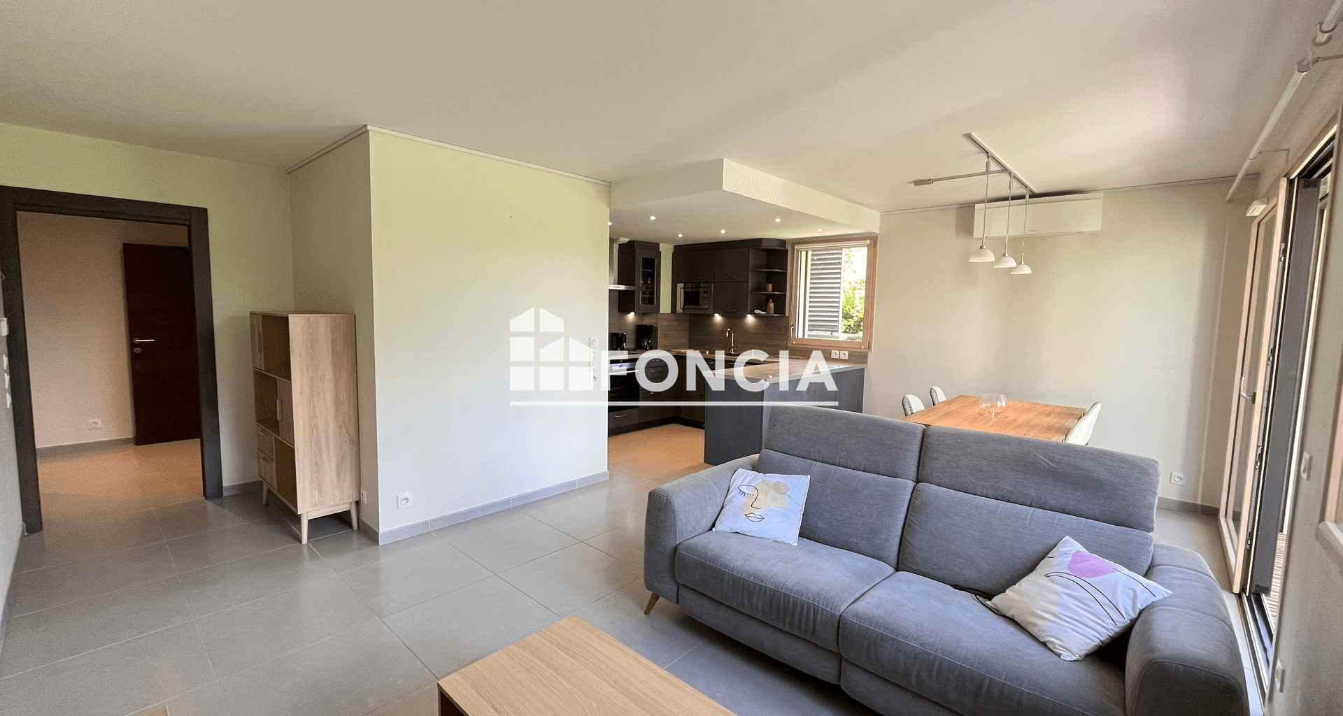 Appartement meublé 3 pièces (71.84 m²) à louer - Veigy-foncenex (74140)