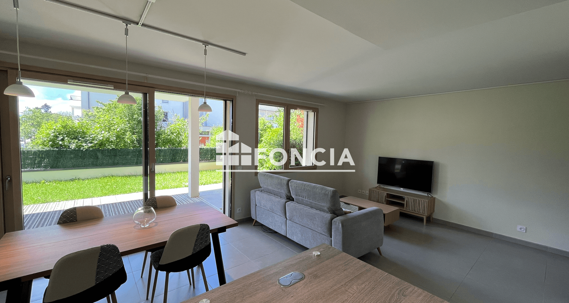 Appartement meublé 3 pièces (71.84 m²) à louer - Veigy-foncenex (74140)
