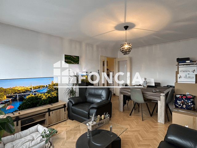 Appartement 2 pièces (47.79 m²) à louer - Lisieux (14100)