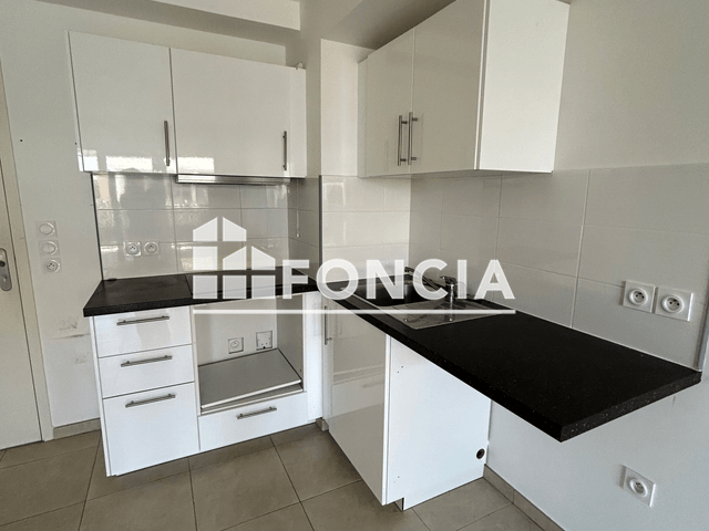 Appartement 2 pièces (38.54 m²) à louer - Le Lavandou (83980)