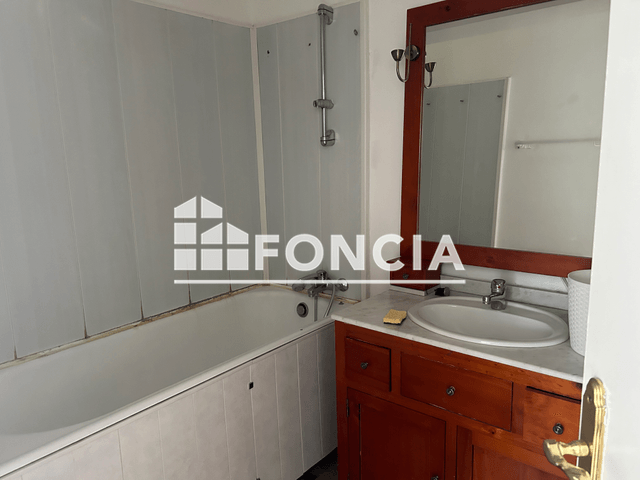 Appartement 2 pièces (49.39 m²) à louer - Lille (59000)