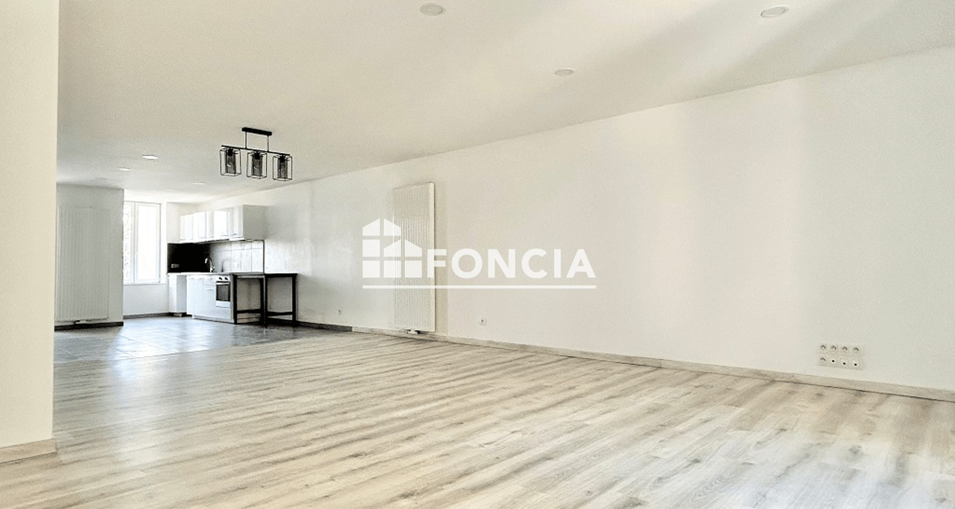 Appartement 7 pièces (203.45 m²) à louer - Montigny-lès-metz (57950)