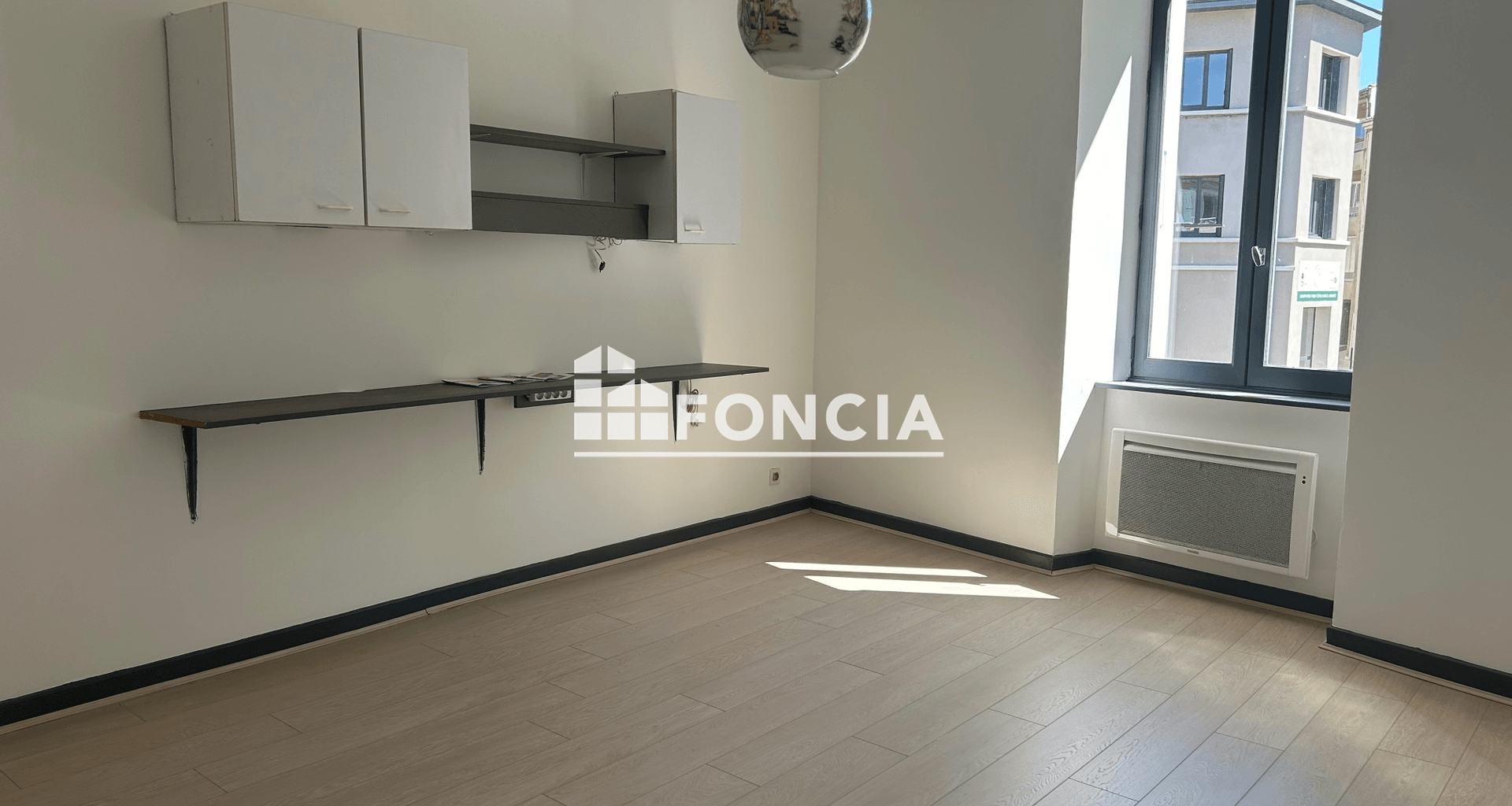 Appartement 2 pièces (59.32 m²) à louer - Tournon-sur-rhône (07300)