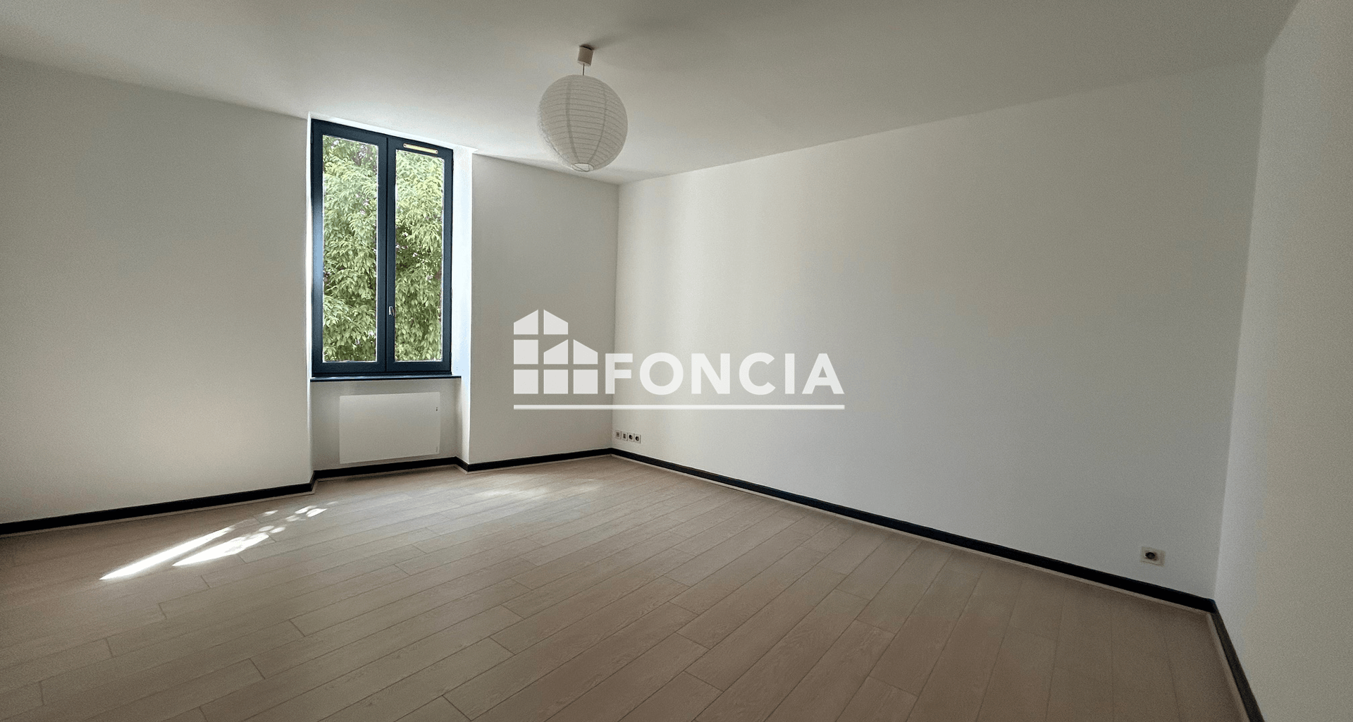 Appartement 2 pièces (59.32 m²) à louer - Tournon-sur-rhône (07300)