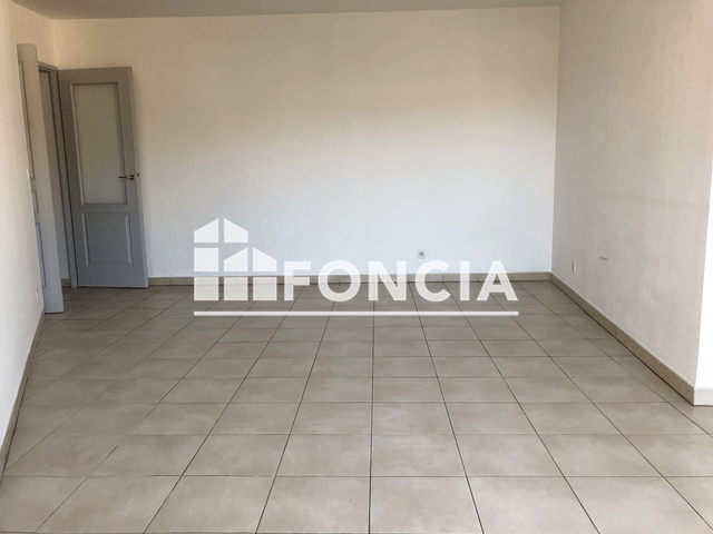 Appartement 3 pièces (61.44 m²) à louer - Cannes La Bocca (06150)