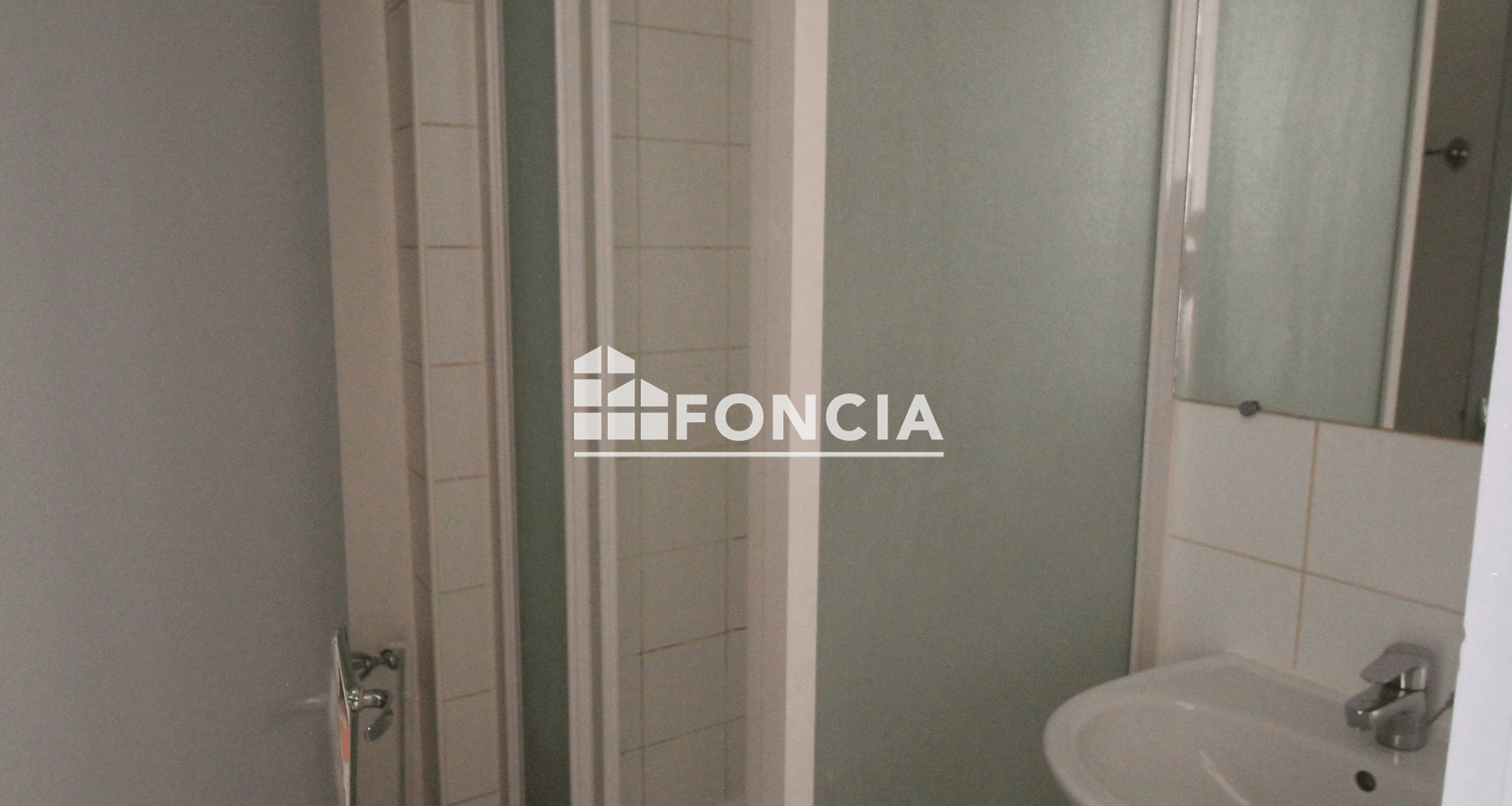 Studio meublé (17.82 m²) à louer - Voiron (38500)