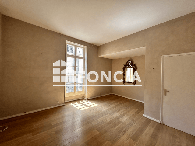 Appartement 3 pièces (103.19 m²) à louer - Nimes (30000)