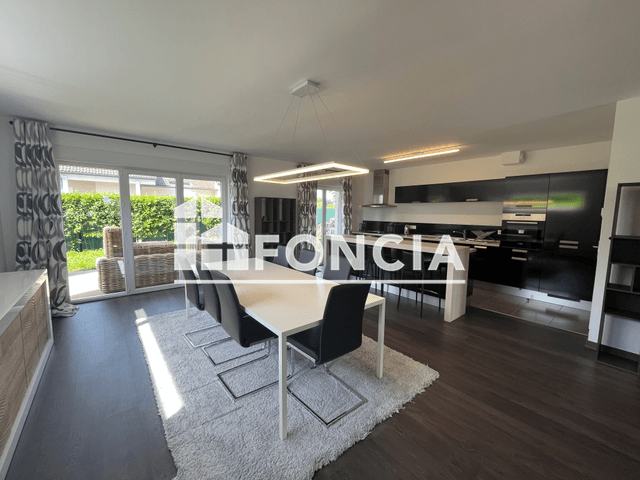 Maison 5 pièces (181.05 m²) à louer - Chens Sur Leman (74140)