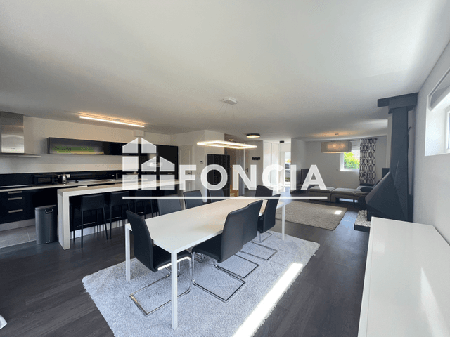 Maison 5 pièces (181.05 m²) à louer - Chens Sur Leman (74140)