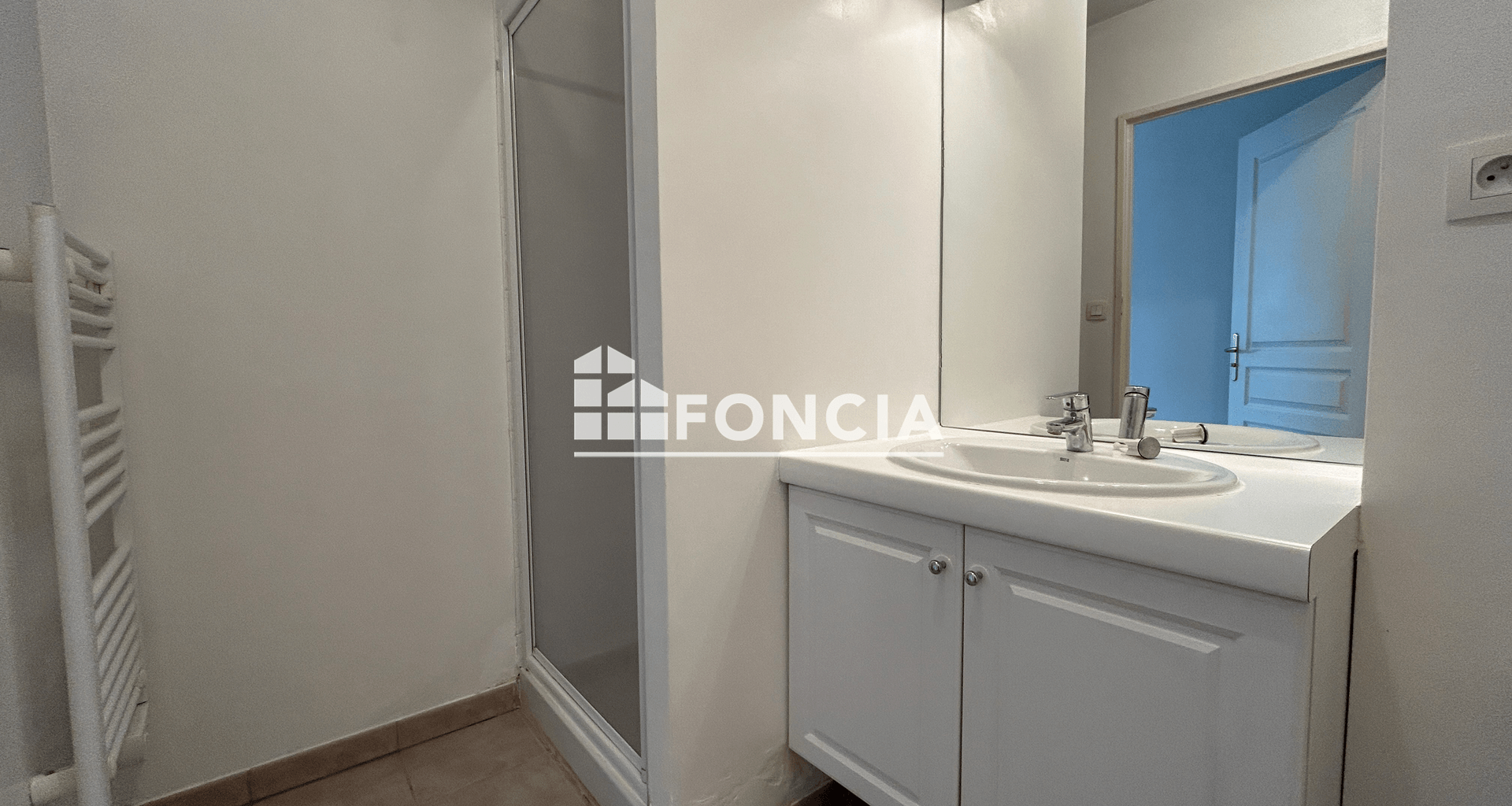 Studio (33.054 m²) à louer - Cavaillon (84300)