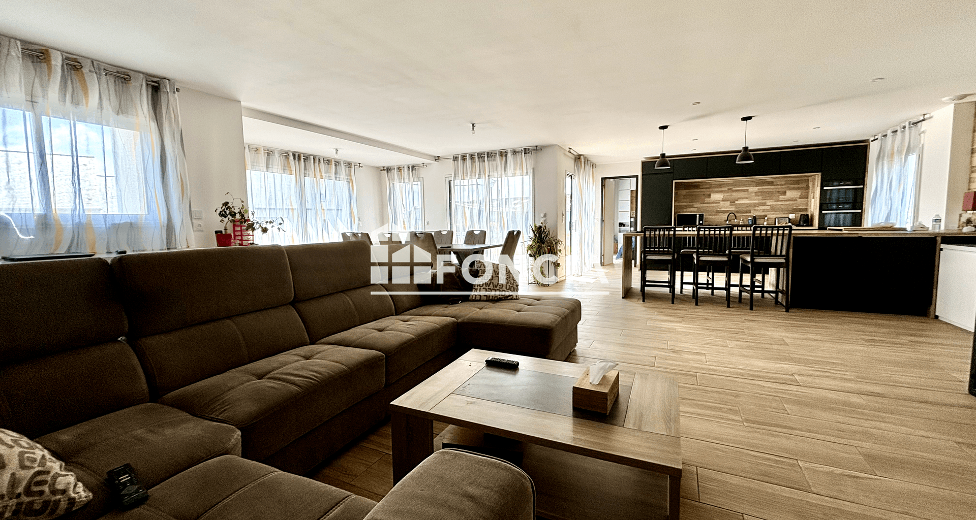 Maison 4 pièces (135.5 m²) à vendre - Confort-meilars (29790)