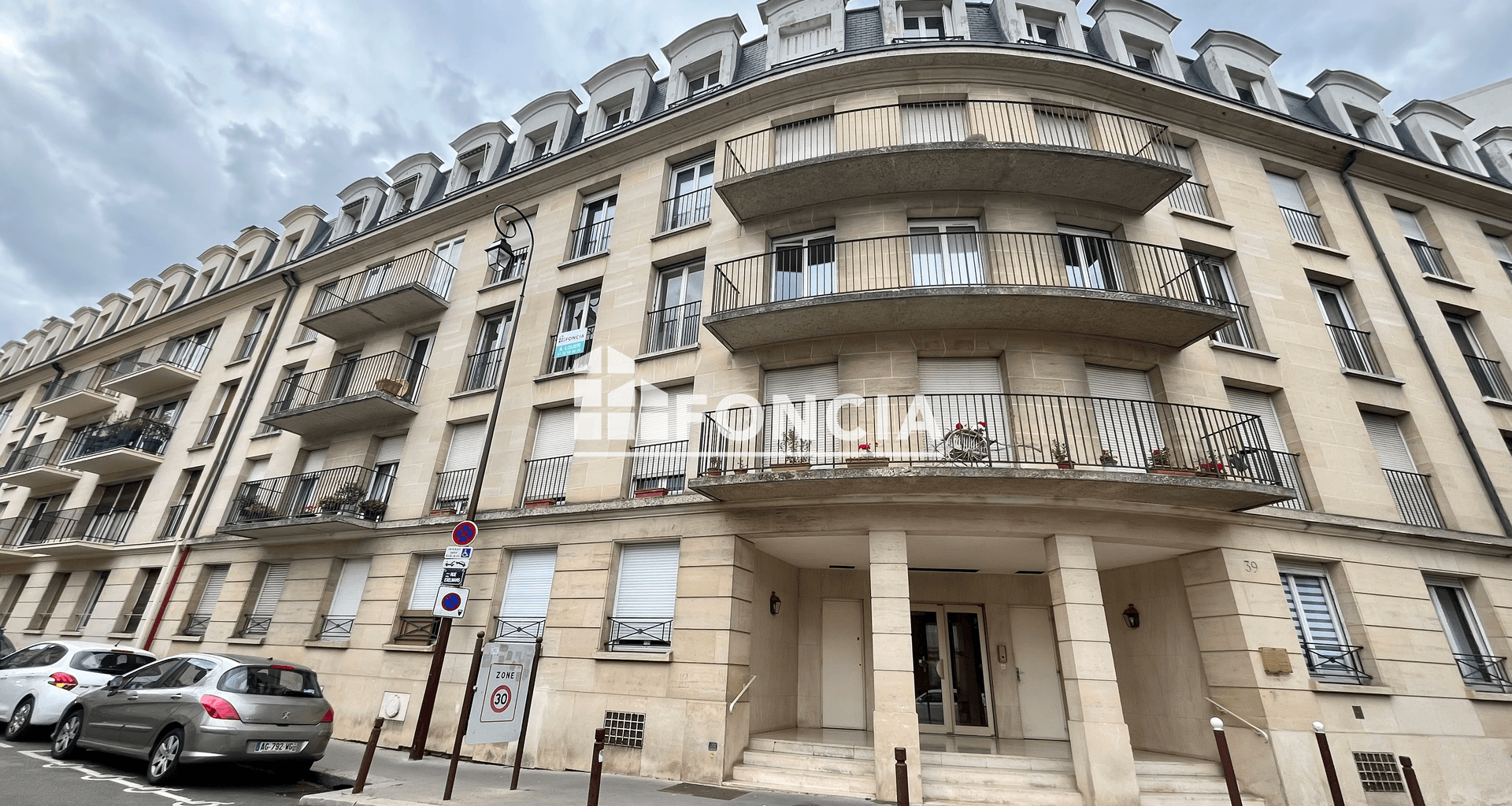 Studio meublé (27.93 m²) à louer - Versailles (78000)