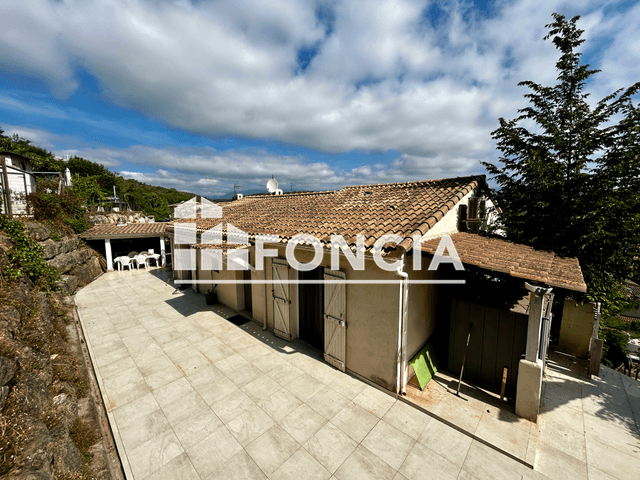Maison 5 pièces (159.15 m²) à louer - Villeneuve-loubet (06270)