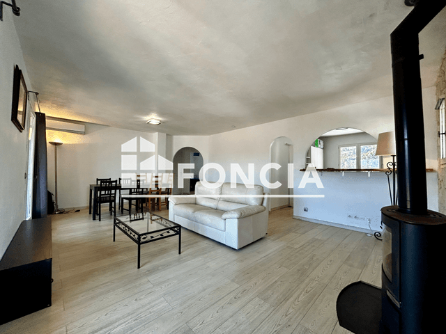 Maison 5 pièces (159.15 m²) à louer - Villeneuve-loubet (06270)