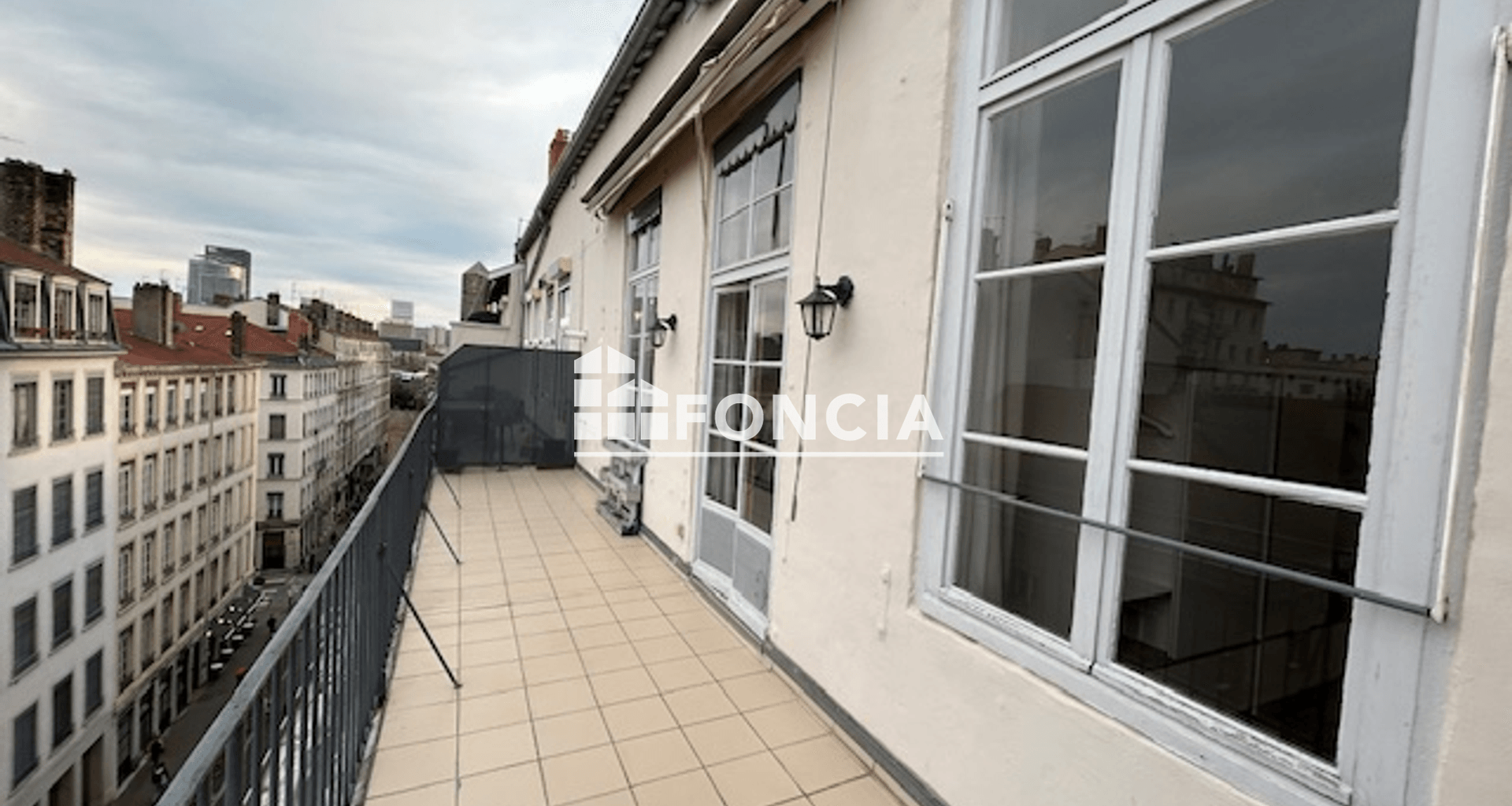 Appartement 2 pièces (43.65 m²) à louer - Lyon 6ᵉ (69006)